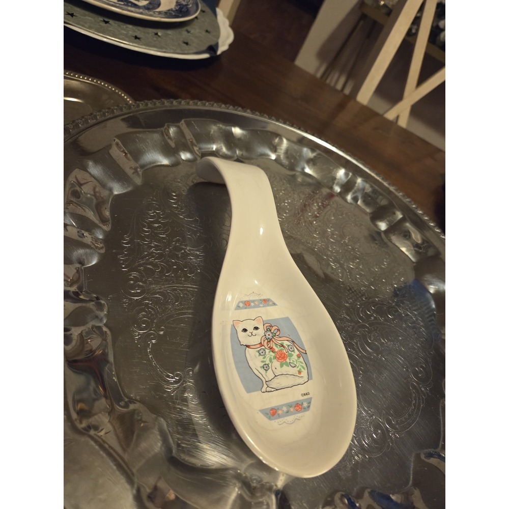 Cat Spoon Rest And Measuring Spoons.